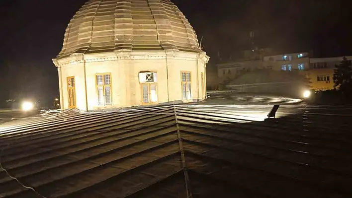 Hunat Camii, Ramazan'a özel ışıl ışıl oldu