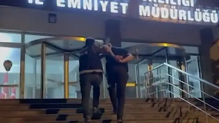 Kayseri'de 3 şahıs kıskıvrak yakalandı