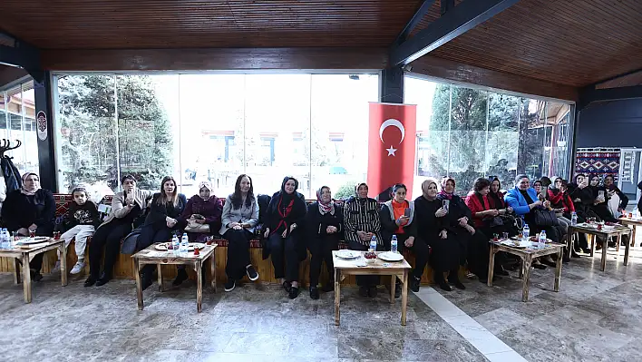 Kayseri'de 33 kadın muhtar bir araya geldi!