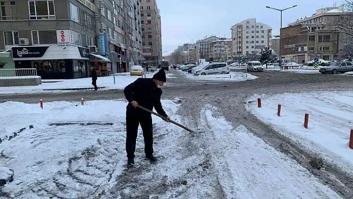 Kayseri'de 375 köy yolu ulaşıma kapandı