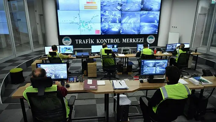 Kayseri'de 400 kamera ile trafik akışı takip ediliyor