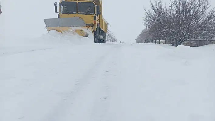 Kayseri'de 47 mahalle yolu daha ulaşıma açıldı