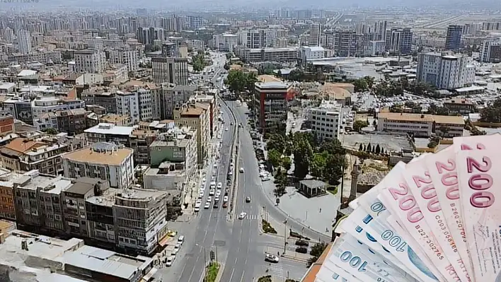 Kayseri'de 8 katlı ticaret merkezi satışa çıktı! İşte dudak uçuklatan fiyat