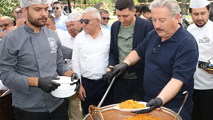 Kayseri'de 8.'si düzenlendi! Vatandaşlar pilav şenliğinde buluştu