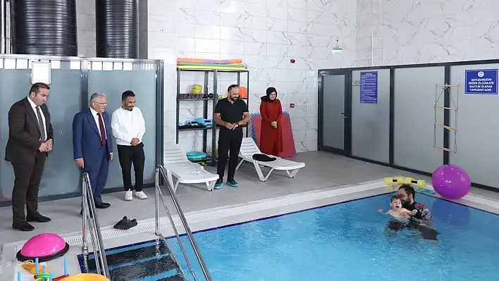 Kayseri'de açılan merkezi Başkan Büyükkılıç yerinde inceledi!