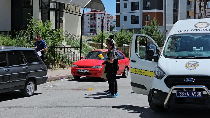 Kayseri'de aileler birbirine girdi: 6 kişi...