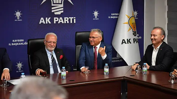 Kayseri'de AK Parti il toplantısı