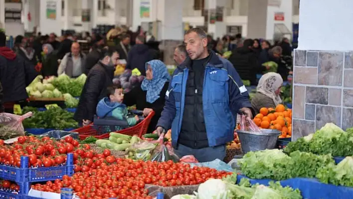 Kayseri'de alışverişin adresi: Semt pazarları (11 Eylül Çarşamba)