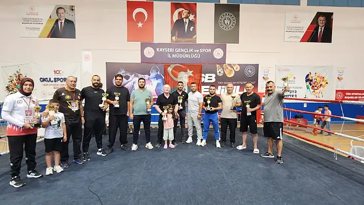 Kayseri'de Alparslan Türkeş Muaythai Şampiyonası tamamlandı!