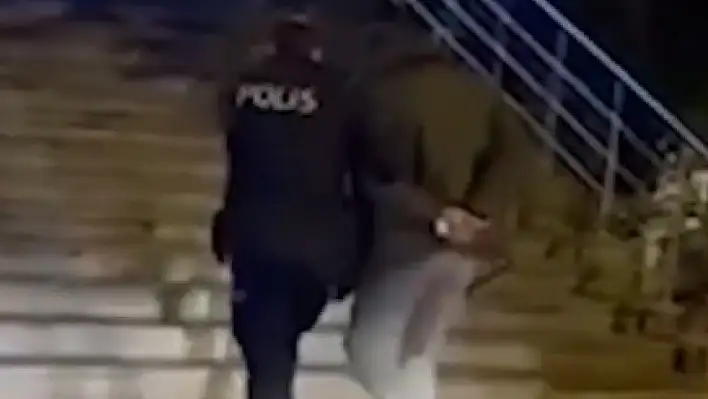 Kayseri'de aranan zehir taciri sokak ortasında yakalandı!