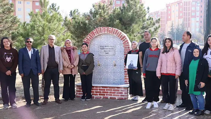 Kayseri'de Ayşe öğretmene 'vefa çeşmesi'