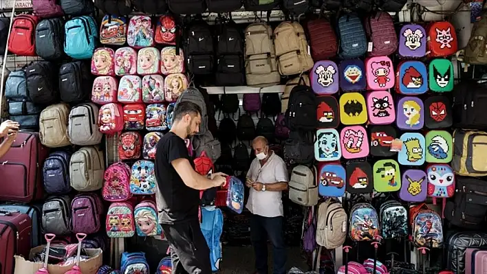 Kayseri'de Belediye öğrencilere kırtasiye seti ve okul çantası dağıtacak