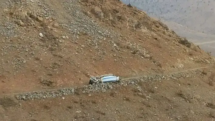 Kayseri'de beton mikseri uçuruma yuvarlandı