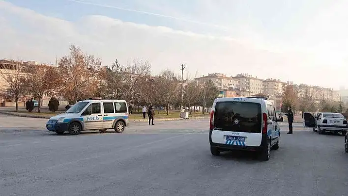 Kayseri'de bıçaklı kavga!