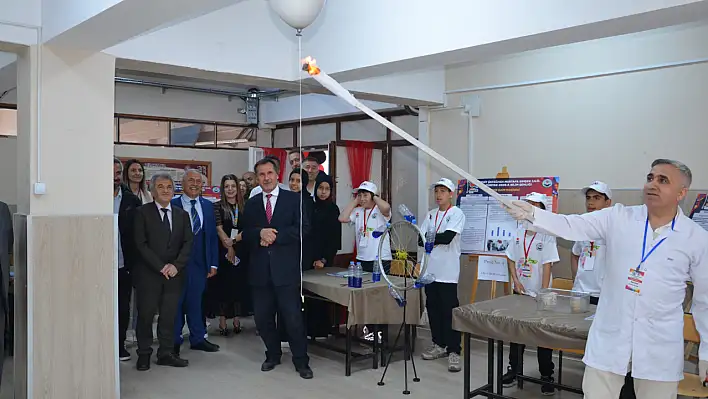 Kayseri'de Bilim Fuarı açıldı