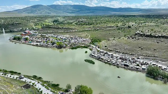 Kayseri'de binlerce kişi oraya akın etti