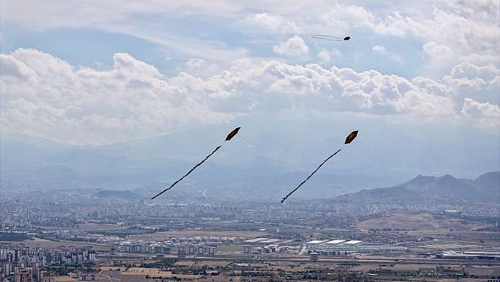 Kayseri'de binlerce kişi oraya akın etti! Herkes gökyüzüne baktı
