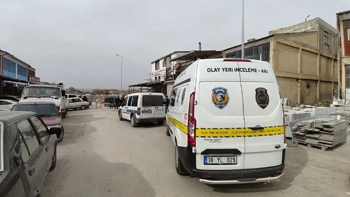 Kayseri'de bir şahıs tabancayla kendini yaraladı