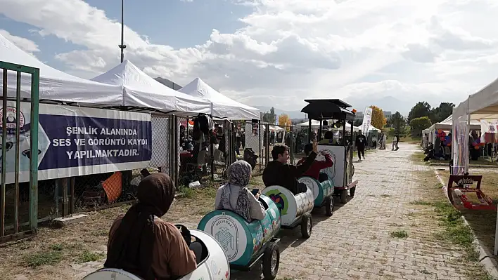 Kayseri'de bu araç şehrin dört bir yanını geziyor!