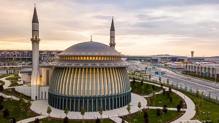 Kayseri'de bugün ezan vakitleri (9 Temmuz Salı)