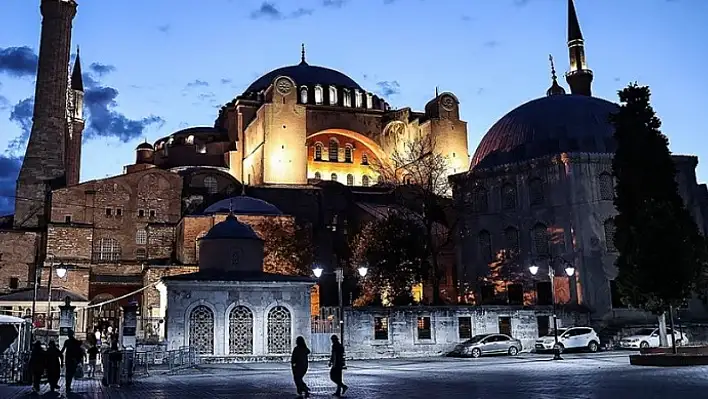 Kayseri'de bugün ezan vakitleri (01 Ağustos 2024)