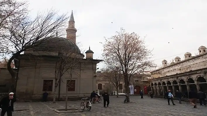 Kayseri'de bugün ezan vakitleri (21 Aralık Cumartesi)