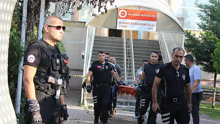 Kayseri'de camide öldürülen komşu cinayetinde yeni gelişme: 'Eşini camiye serdim'