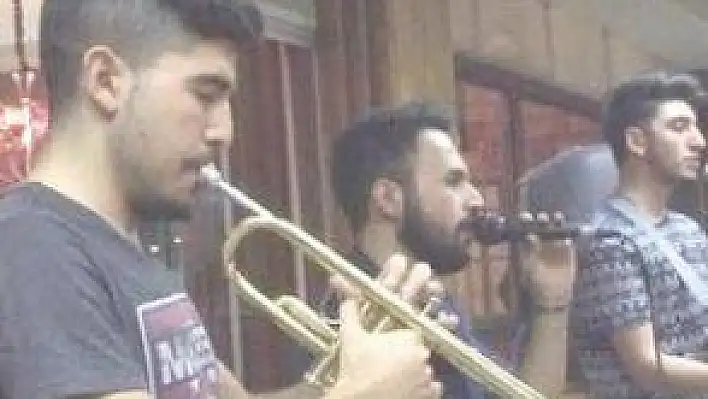  KAYSERİ'DE CANLI MÜZİK İSYANI!
