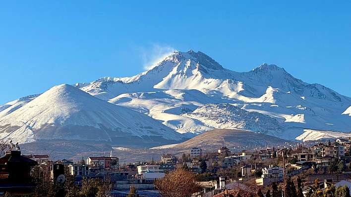 Kayseri'de dağların rengini değiştiren adam! Almanya'dan dönünce bakın neler yaptı