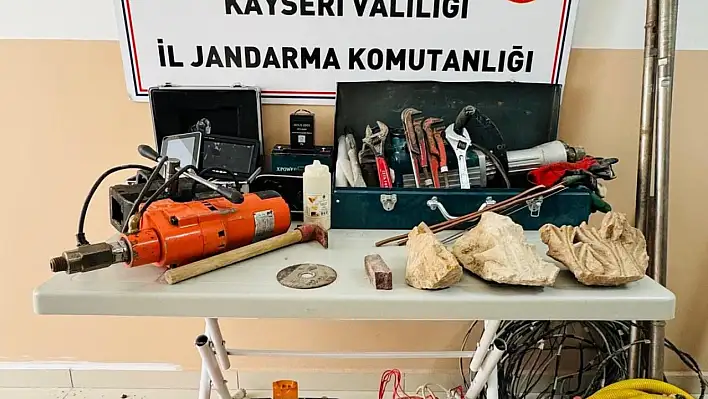 Kayseri'de define arayan 5 şahıs yakalandı