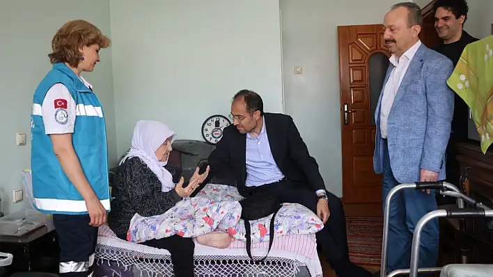 Kayseri'de evde sağlık hizmeti veriliyor