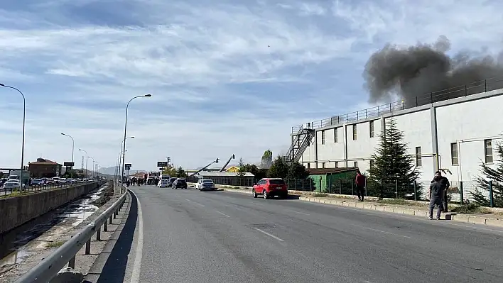 Kayseri'de fabrika yangını