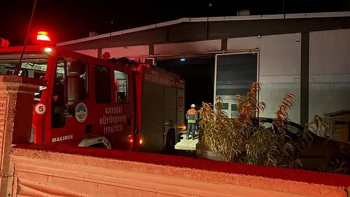 Kayseri'de fabrikada yangın: 1 işçi...
