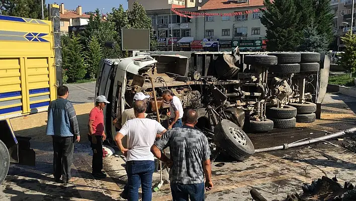 Felaketten kıl payı kurtulduk! İlçe merkezine uçtu