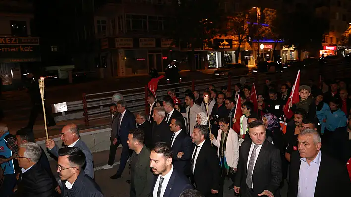 Kayseri'de fenerler aile için aydınlandı