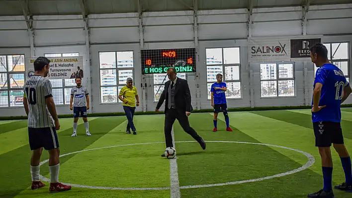 Kayseri'de geleneksel futbol turnuvası başladı!