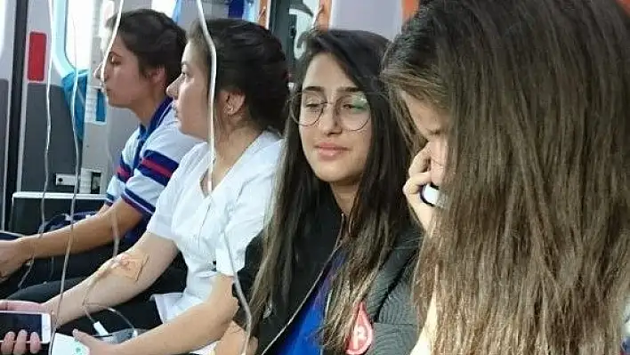 Kayseri'de gıda zehirlenmesi: 25 öğrenci hastaneye kaldırıldı