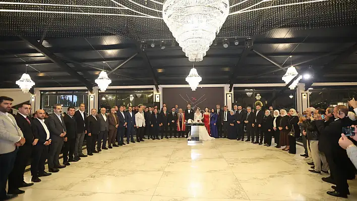 Kayseri'de görkemli tören! Protokol bu düğünde buluştu