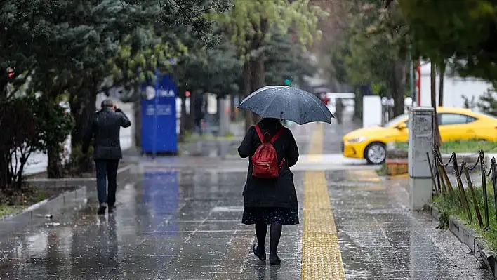 Kayseri'de güneş yerini yağışa bırakıyor