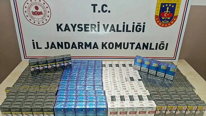 Kayseri'de iki tırda yüzlerce paket ele geçirildi