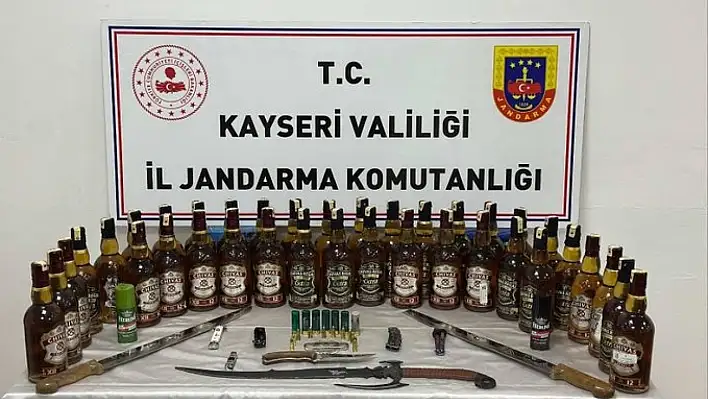 Kayseri'de jandarma'dan sahte alkol ve silah operasyonu