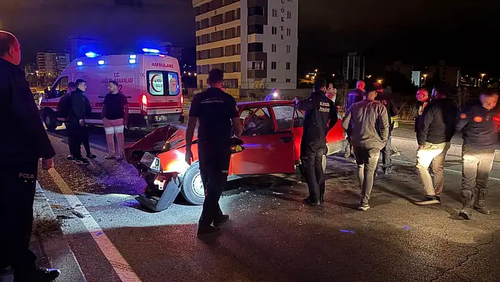Kayseri'de korkutan kaza: 3 kişi...