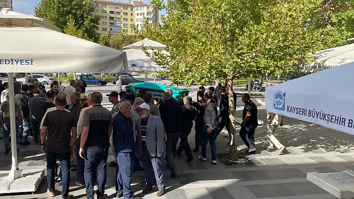 Kayseri'de kuzeni tarafından öldürülen şahıs son yolculuğuna uğurlandı