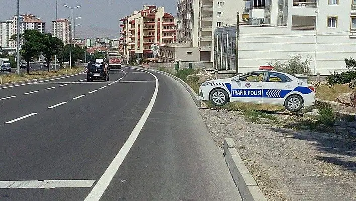 Kayseri'de 8 maket trafik polis aracı iş başında!