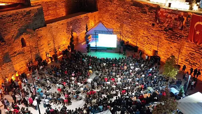 Kayseri'de Milli maç heyecanı Kale içerisinde  yaşandı