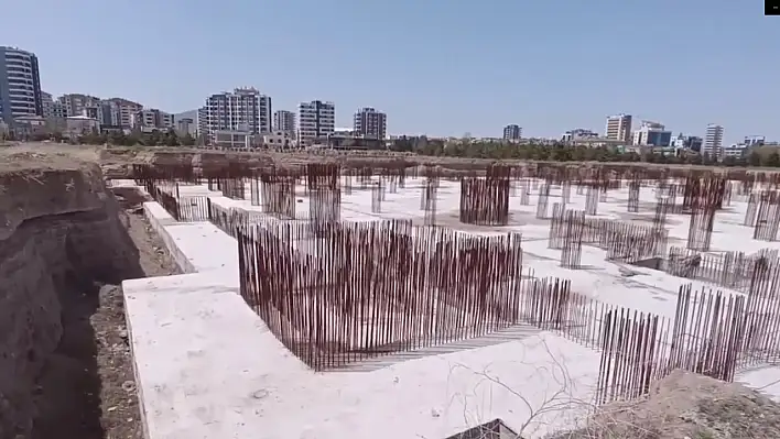Kayseri'de milyonluk temel çürümeye mi terk edildi!