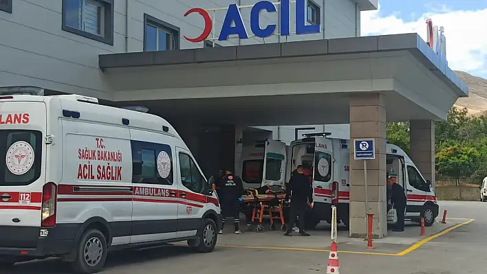 Kayseri'de minibüsler çarpıştı: Çok sayıda yaralı var
