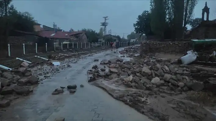 Kayseri'de o bölgeye gidecekler dikkat! Uyarı geldi: Yol kapalı