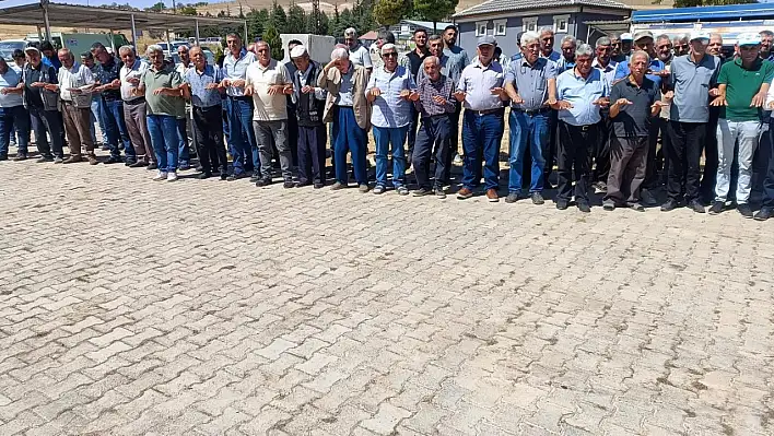 Kayseri'de o ilçede vatandaşlar toplandı ve hep birlikte aynı hareketi yaptı! İşte nedeni