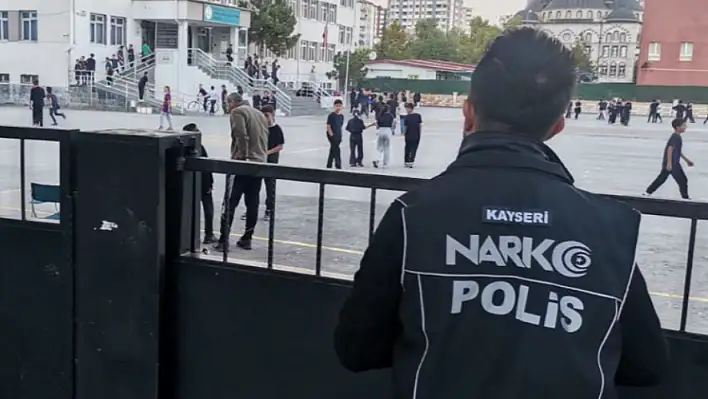 Kayseri'de o okulun çevresindeki şok uygulama!